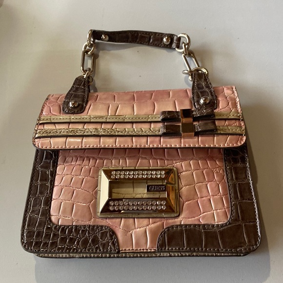 Guess Purse with matching wallet - Picture 1 of 7